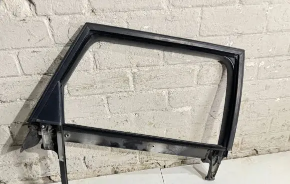 Audi A3 S3 A3 Sportback 8P Rear door window/glass frame 8P4839176A