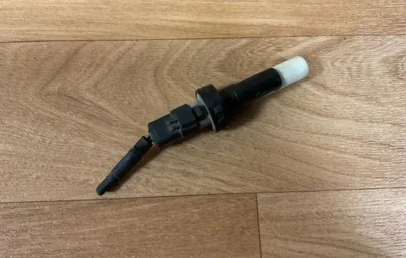 Citroen C5 Windshield washer fluid level sensor 9643727780