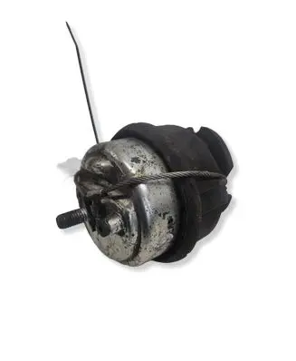 Volvo S60 Engine mount bracket 