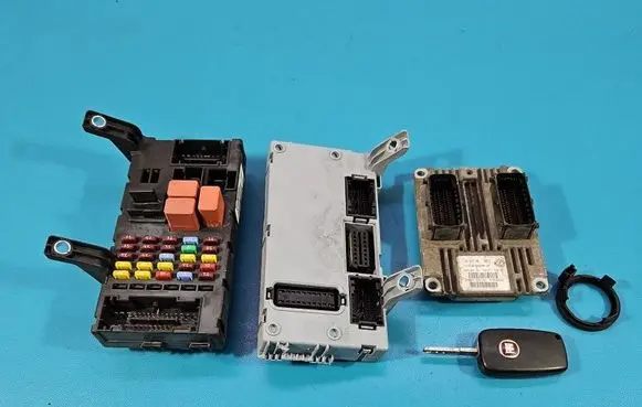 Fiat Linea Engine control unit/module ECU 51804530 IMPRK1611883