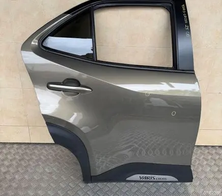 Toyota Yaris Cross Rear door
