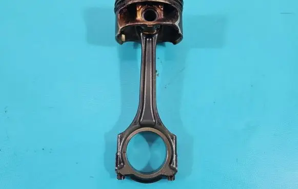 Piston