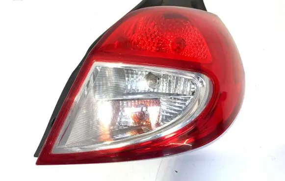 Renault Clio III Rear/tail lights 8200886946
