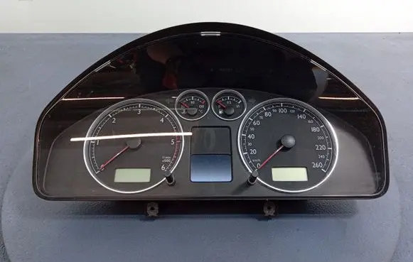 Volkswagen Sharan Speedometer (instrument cluster) 7M3920820H