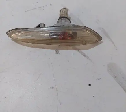 BMW 3 E46 Front fender indicator light 4166r