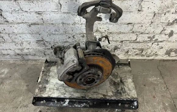 Mercedes-Benz C W205 Front wheel hub spindle knuckle 