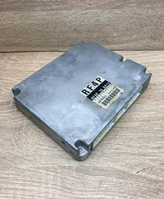 Mazda Premacy Engine control unit/module ECU RF4P18881C 2758005772