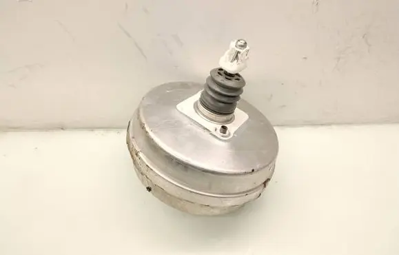 Volvo S60 Brake booster P32130197