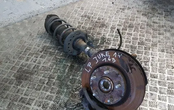 Nissan Juke I F15 Front wheel hub spindle knuckle