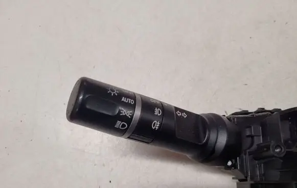 Mazda 6 Wiper turn signal indicator stalk/switch D65166CS0 733591 DF7566122