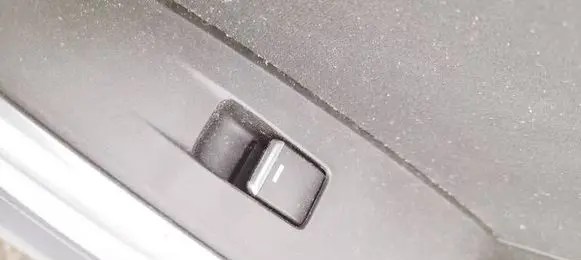 Mazda 6 Electric window control switch 