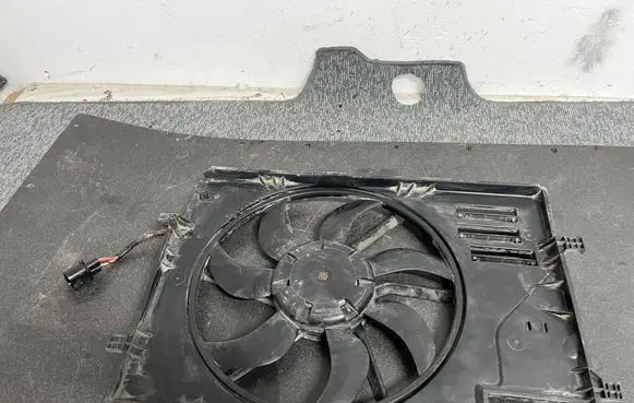 Volkswagen Golf VII Electric radiator cooling fan 5Q0959455BG C55771100 5Q0121203DD