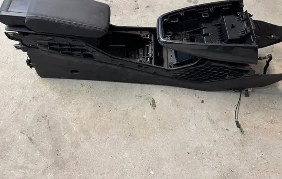 Audi Q4 Sportback e-tron Center console 89A863242 89A864131 89A971667D