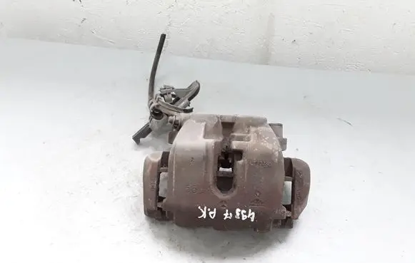 Mercedes-Benz ML W164 Front brake caliper 8225