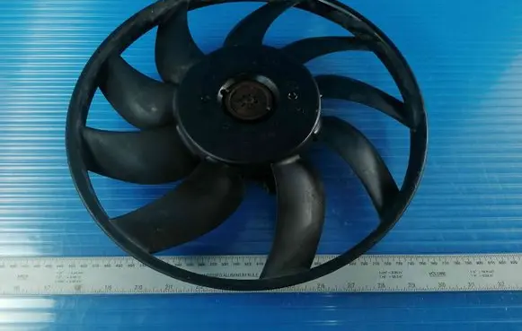 Volkswagen Crafter Electric radiator cooling fan 877964N