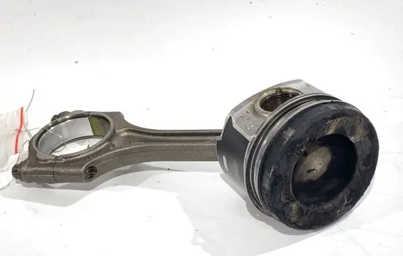 Volvo V40 Piston with connecting rod 82L187