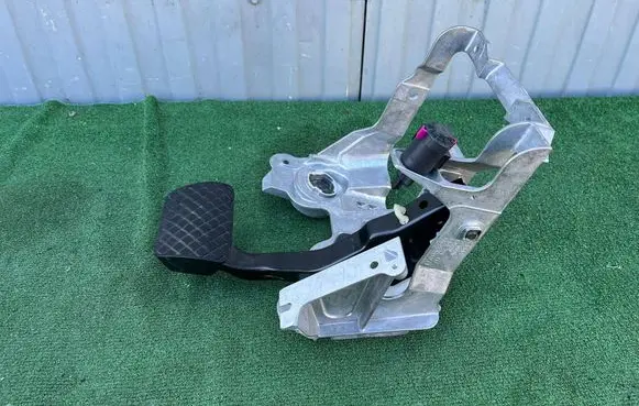 Audi Q5 SQ5 Brake pedal 4H1723140A 8K1721117