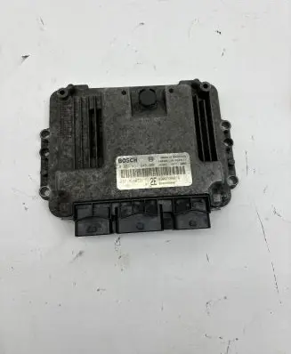 Renault Laguna II Engine control unit/module 0281011646 8200305678