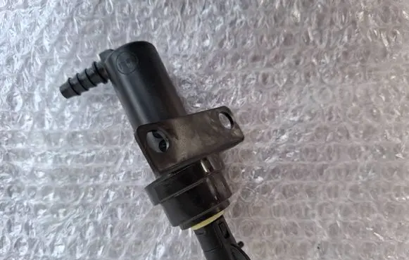 Alfa Romeo Giulia Headlight washer spray nozzle B637200 2860022