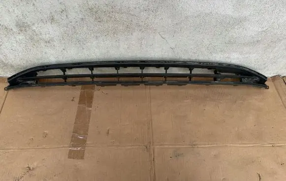 Opel Corsa E Front bumper lower grill 13432002