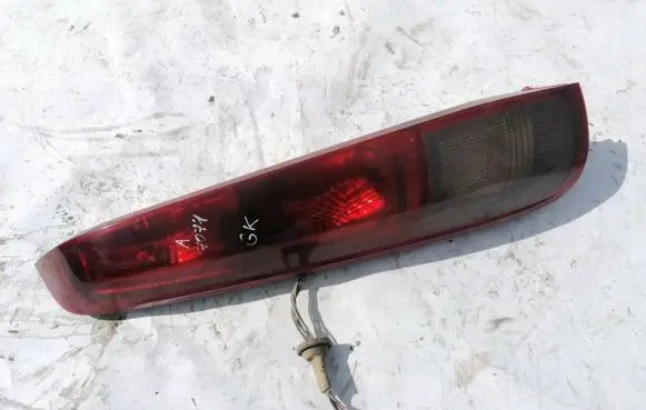 Nissan X-Trail T30 Rear/tail lights