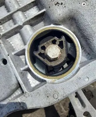 Volkswagen Golf VI Front subframe