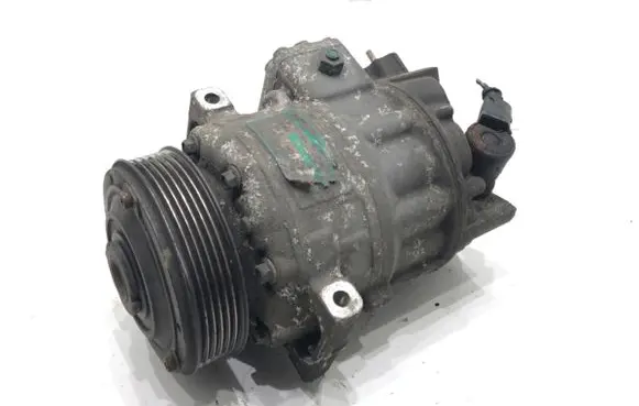 Volkswagen Touran I Air conditioning (A/C) compressor (pump) 