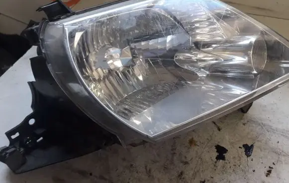 Mazda MPV Headlight/headlamp