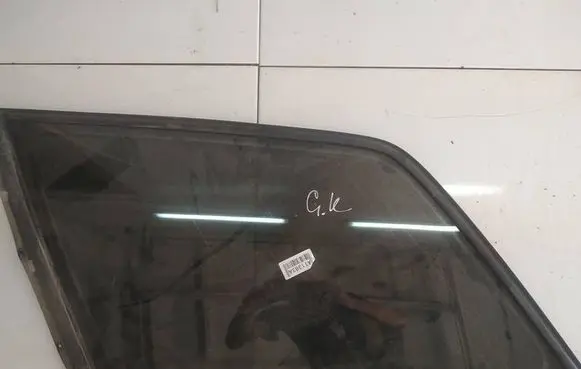 Audi A6 S6 C5 4B Rear side window AS2