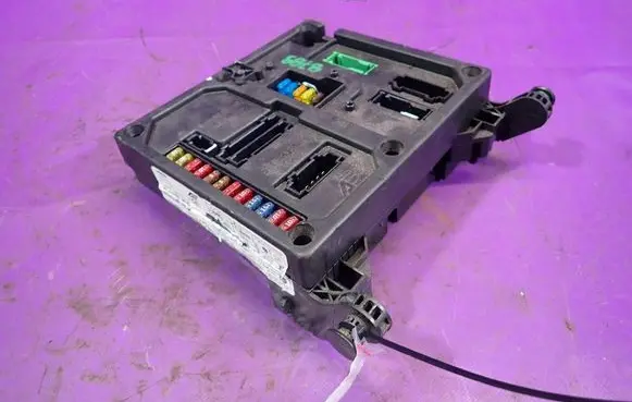 Ford Galaxy Fuse box set 