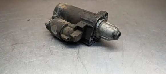 Mercedes-Benz E W211 Starter motor 0051518901