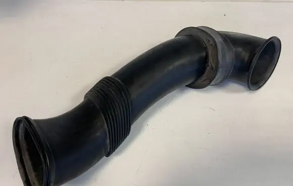 Audi Q7 4L Air intake duct part 7L6129752B 7L6129609C