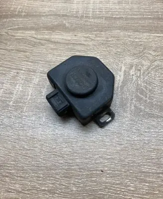BMW 3 E36 Throttle valve position sensor 0280120302