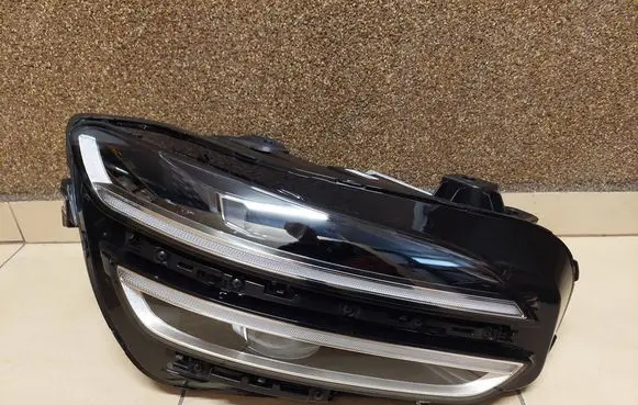 Genesis G70 Headlight/headlamp 92180G9600