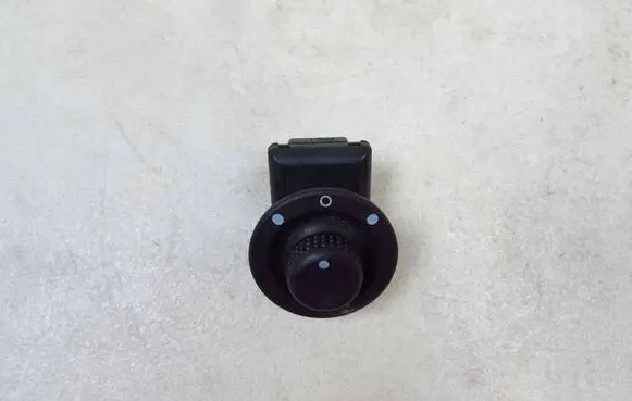 Renault Trafic III (X82) Wing mirror switch 52041
