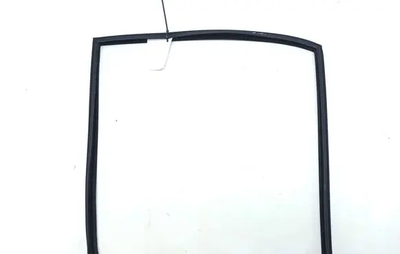 Mercedes-Benz S W140 Rubber seal rear door window/glass 