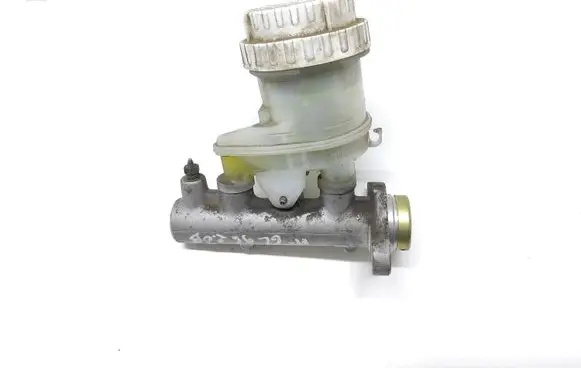 Mitsubishi Galant Master brake cylinder