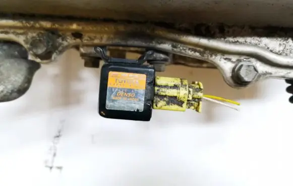 Toyota Prius (XW20) Airbag deployment crash/impact sensor g484547020 g4845-47020