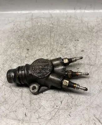 Audi A6 S6 C5 4B Engine coolant pipe/hose 038121145