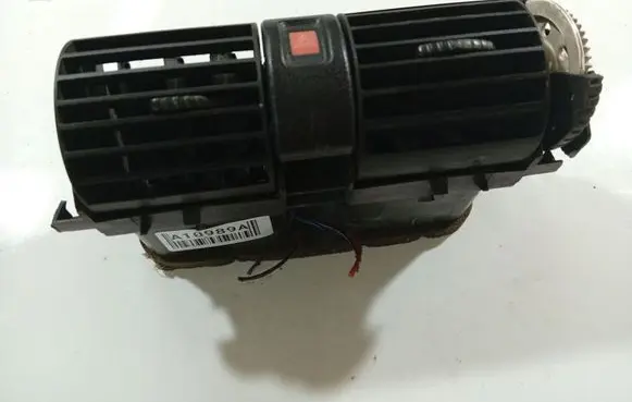 Opel Astra G Dash center air vent grill 90560344