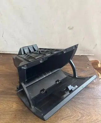 Renault Master III Glove box 685000045r