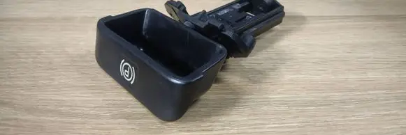 Mercedes-Benz C W203 Hand brake release handle 2034270620