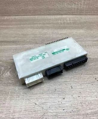 BMW 5 E39 Comfort/convenience module 8373809 5DK00704722