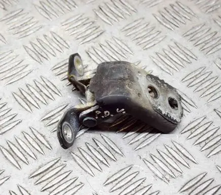Nissan NP300 Front door upper hinge 