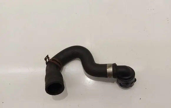 Skoda Octavia Mk3 (5E) Engine coolant pipe/hose 5Q0122073BK