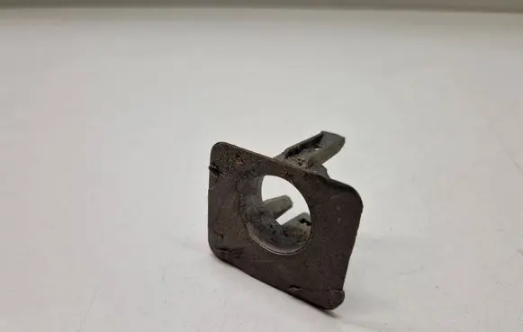 BMW 1 E82 E88 Rear parking sensor holder (PDC) 7202679