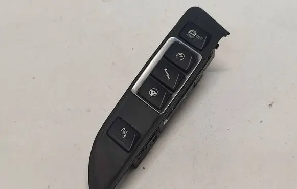 BMW M3 F80 Seat control switch 61317850481