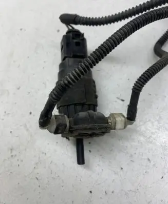 Audi A4 S4 B9 Windscreen/windshield washer pump