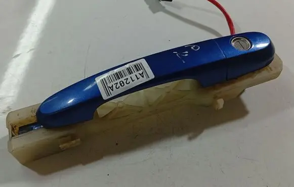 KIA Sportage Front door exterior handle 