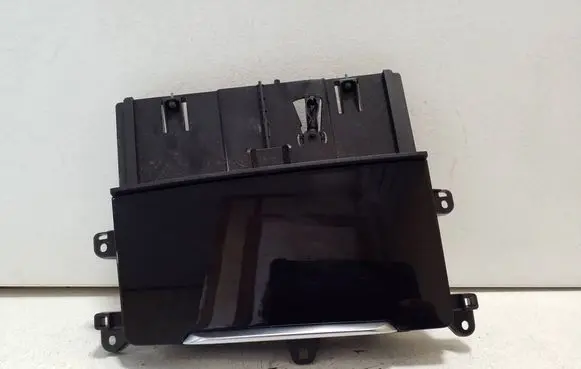 Audi Q7 4M Ashtray (front) 4M1863273